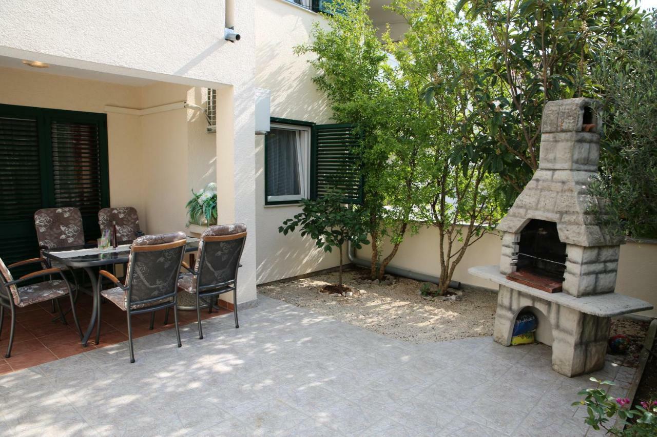 Apartman Alica Srima Vodice Ngoại thất bức ảnh