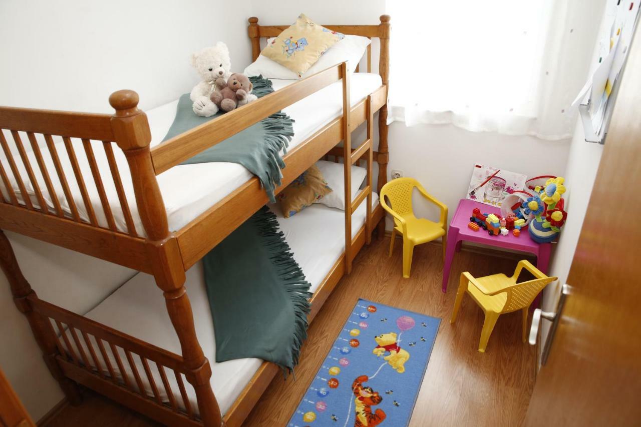Apartman Alica Srima Vodice Ngoại thất bức ảnh