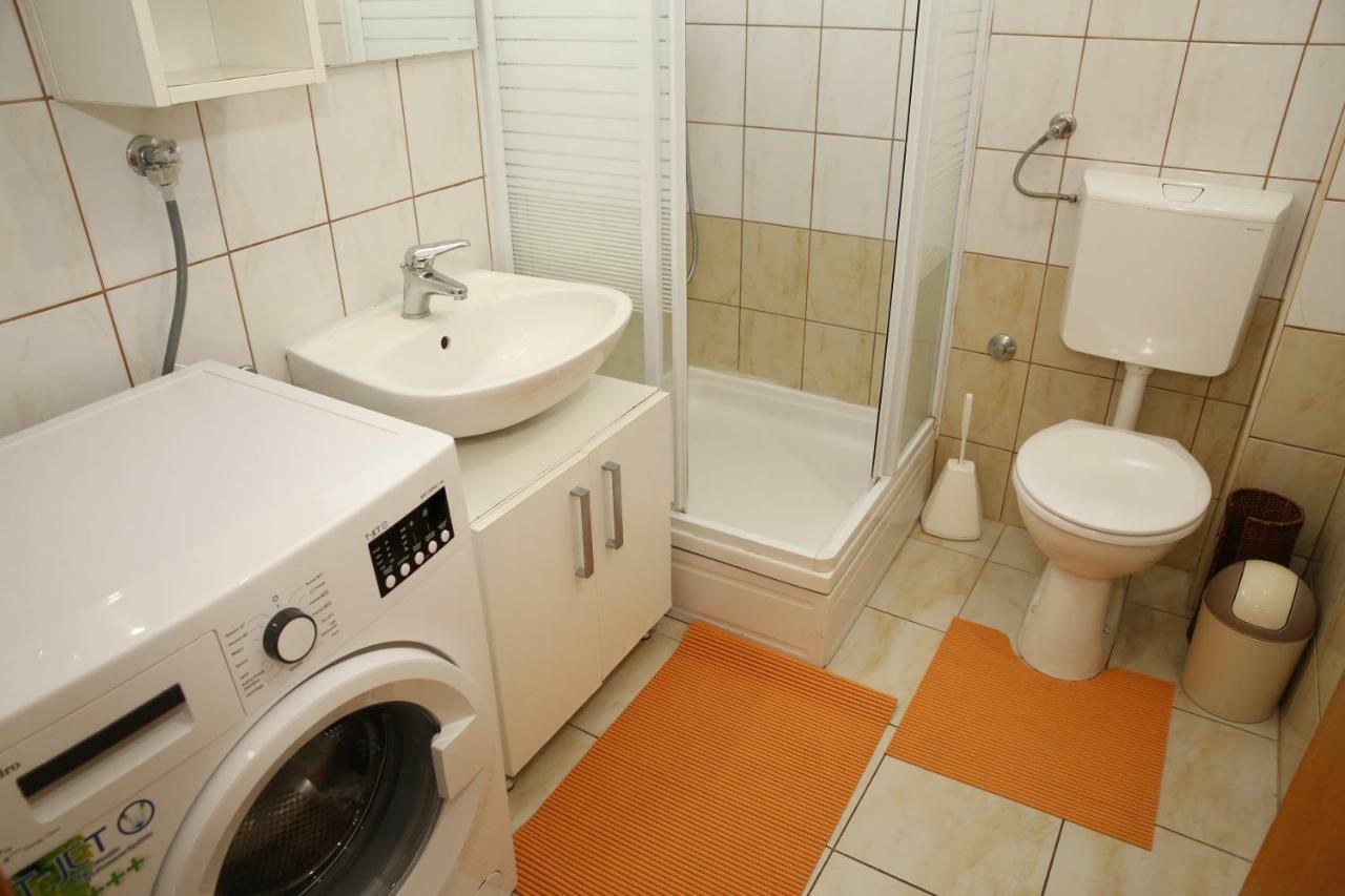 Apartman Alica Srima Vodice Ngoại thất bức ảnh